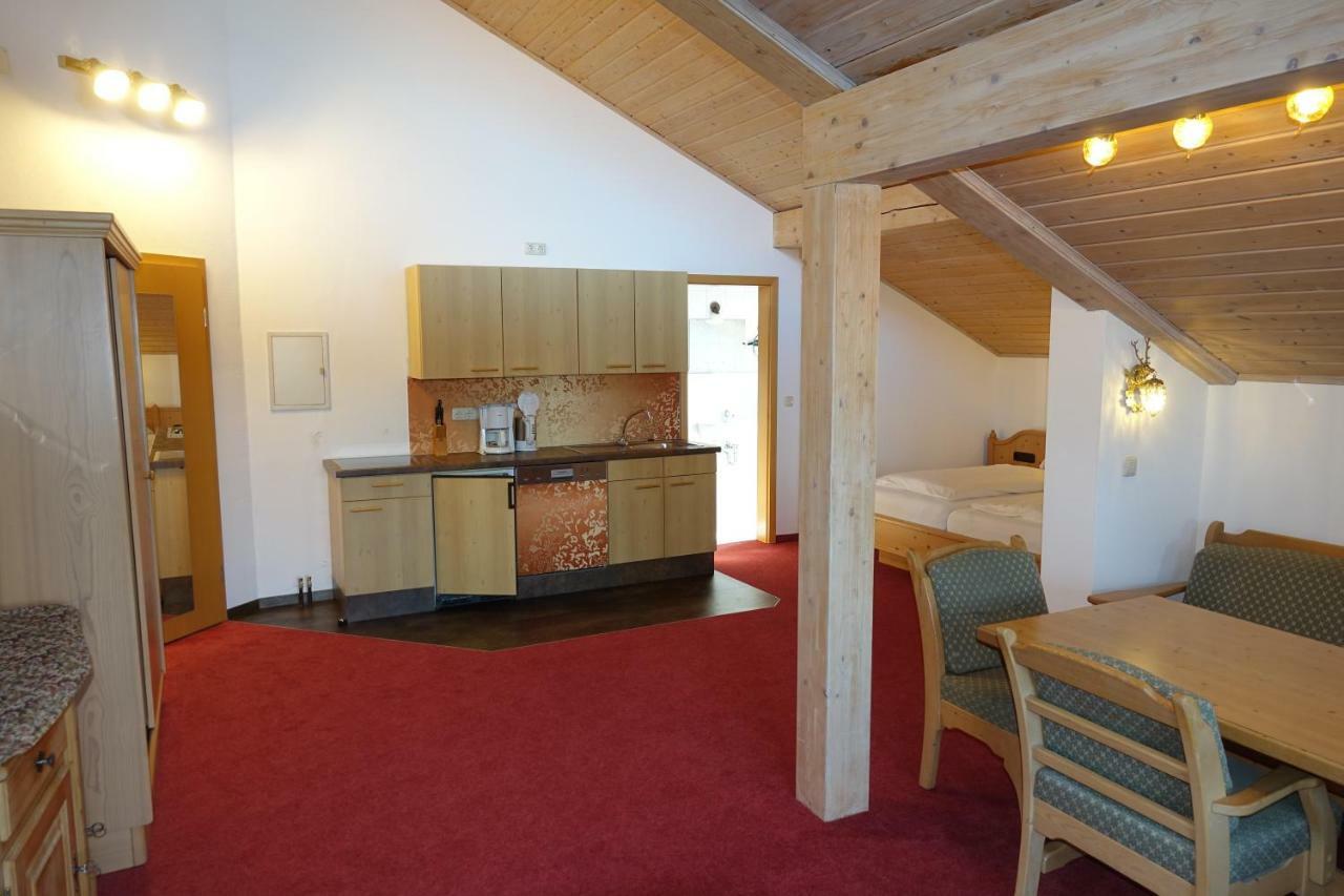 Gaestehaus Guggomos "Hopfen Am See" Füssen 외부 사진